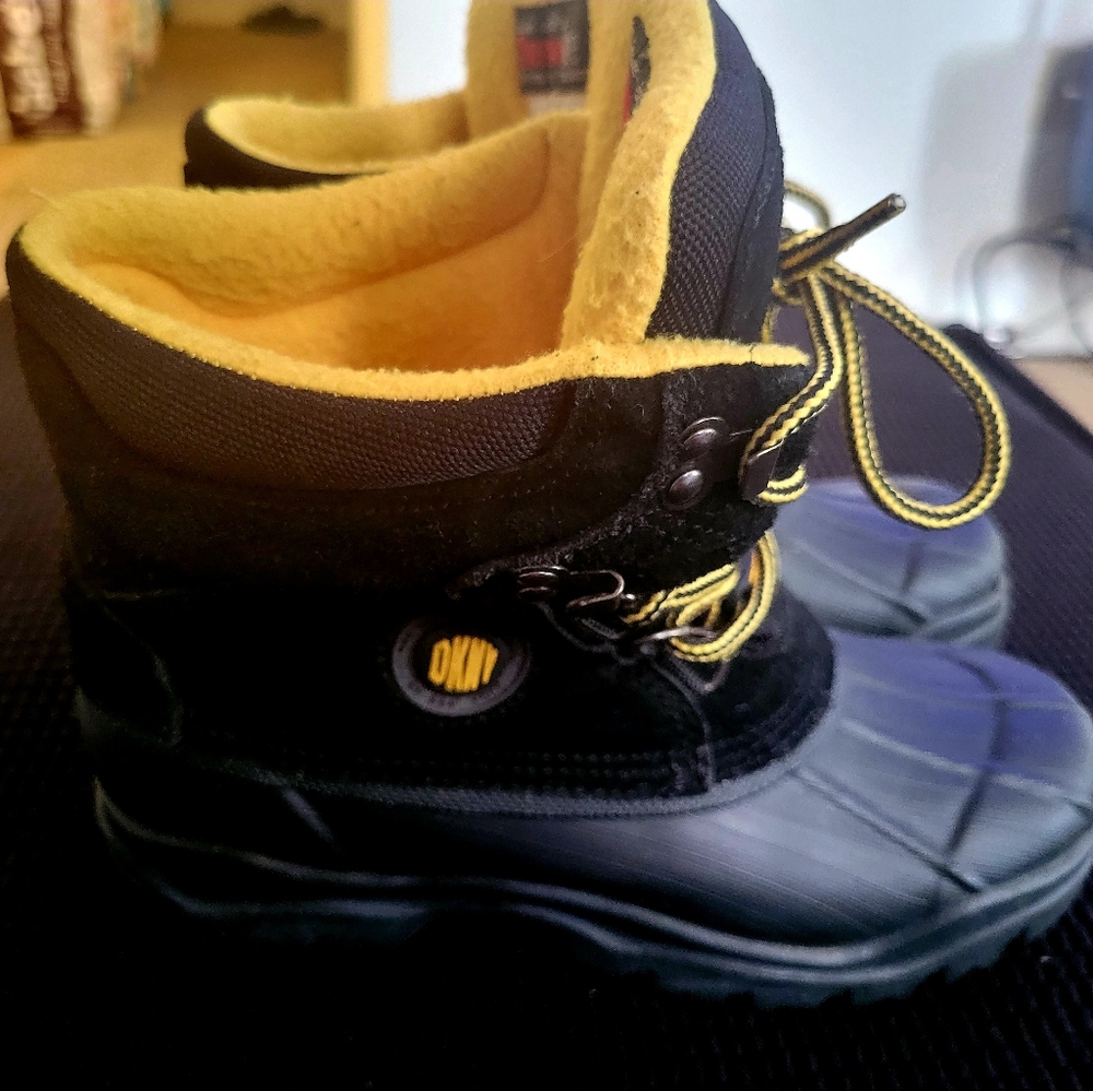 Donna Karan waterproof Winter Boot